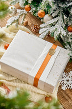 Load image into Gallery viewer, White Christmas Tea and Candle Gift Set 白色聖誕蠟燭禮盒 - MoreTea Hong Kong
